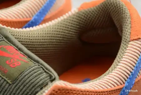 SB Dusty Dunk Low BQ6817-201 Peach Corduroy Nike 0501